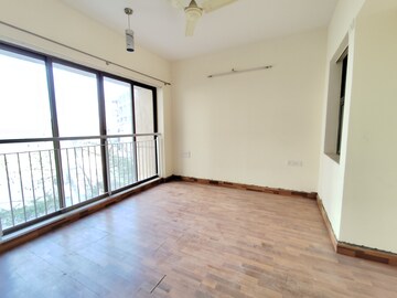 Room in 2 BHK Apartment at Lodha Splendora, Ghodbunder Road – for Rent