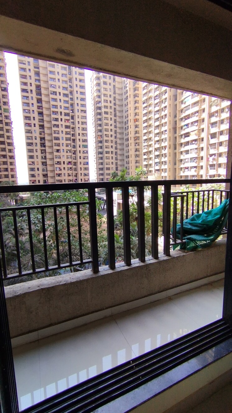 Balcony, raunak-city-sector-4-d2 1 Bedroom 700 Sq.Ft. Apartment In Kalyan West Thane 8291099