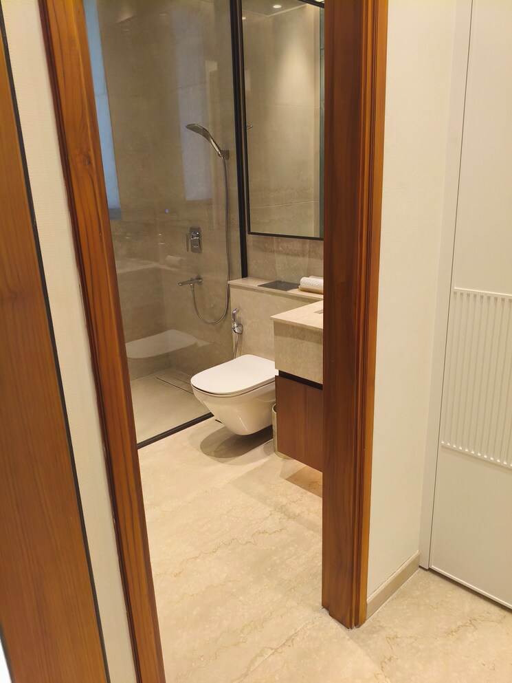 Bathroom, central-park-bignonia-towers 3 Bedroom 3805 Sq.Ft. Apartment In Sohna Sector 32 Gurgaon 8291129