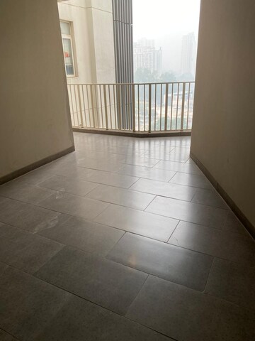 Room in 3.5 BHK Apartment at Ireo Victory Valley, Sector 67 – for Sale