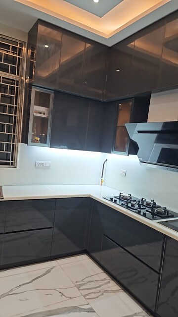 Kitchen in 3.5 BHK Apartment at Ireo Victory Valley, Sector 67 – for Sale