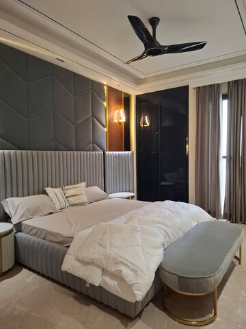 Staircase in 3.5 BHK Apartment at Ireo Victory Valley, Sector 67 – for Sale