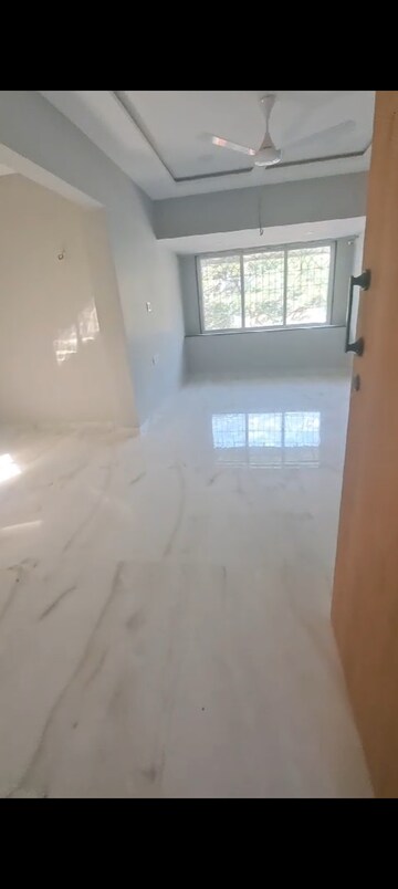 Room in 2 BHK Apartment at Hill Garden, Manpada – for Rent