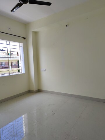 Room in 1 BHK Builder Floor at Halasuru – for Rent