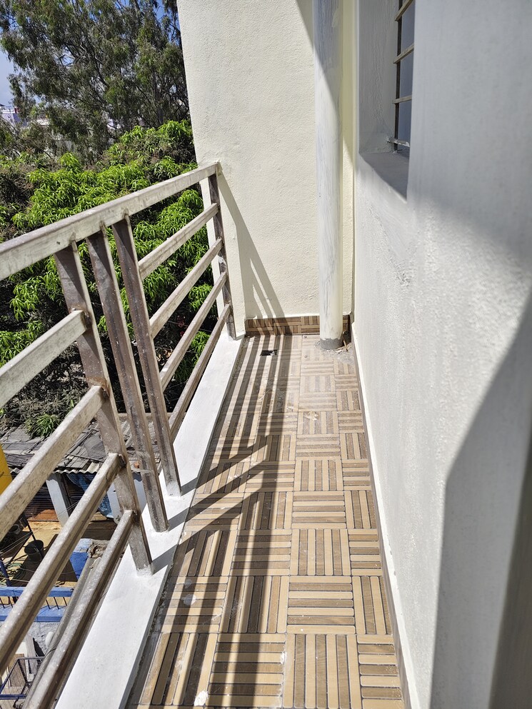 Balcony, halasuru 1 Bedroom 550 Sq.Ft. Builder Floor In Halasuru Bangalore 8291218