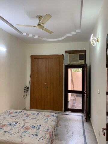 Bedroom in 2 BHK Builder Floor at Palam Vihar Residents Association, Palam Vihar – for Rent