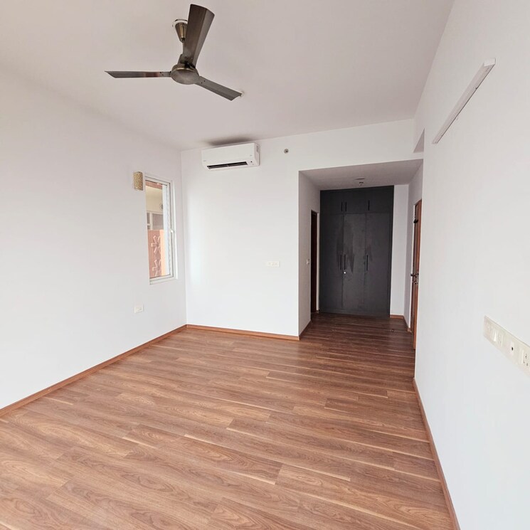 Room, ramprastha-city-the-edge-towers 3 Bedroom 1675 Sq.Ft. Apartment In Sector 37d Gurgaon 8291226