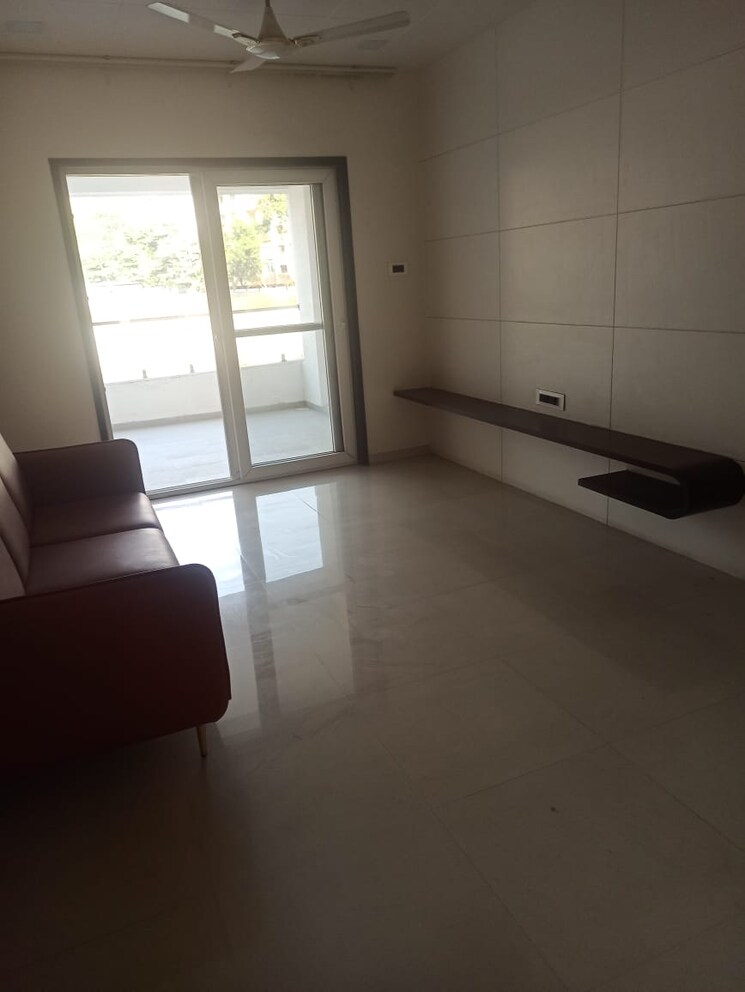 Room, kj-tower 3 Bedroom 1208 Sq.Ft. Apartment In Warje Pune 8291253