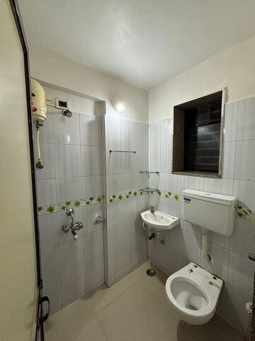 Bathroom in 1 BHK Apartment at Fairmont La Paradiso, Santacruz East – for Sale