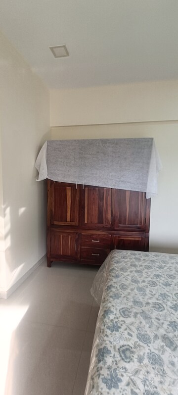 Furnished Amenities in 3 BHK Apartment at Sarla Garden, Vakola – for Rent