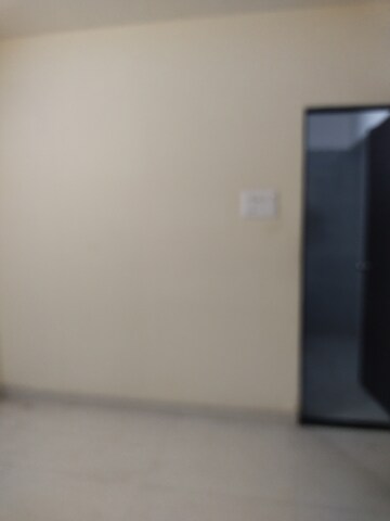 Room in 2 BHK Apartment at Kurla East – for Rent
