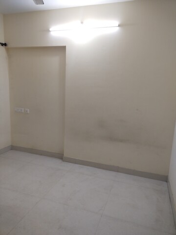 Room in 2 BHK Apartment at Kurla East – for Rent