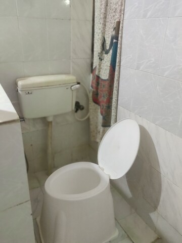 Bathroom in 2 BHK Apartment at Model House Khairatabad, Khairatabad – for Rent