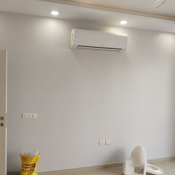 Furnished Amenities in 3 BHK Apartment at Emaar Emerald Floors Select, Sector 65 – for Rent