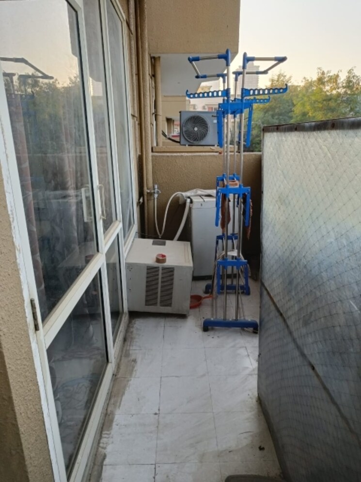 Balcony, tulip-lemon 2 Bedroom 526 Sq.Ft. Apartment In Sector 69 Gurgaon 8291326