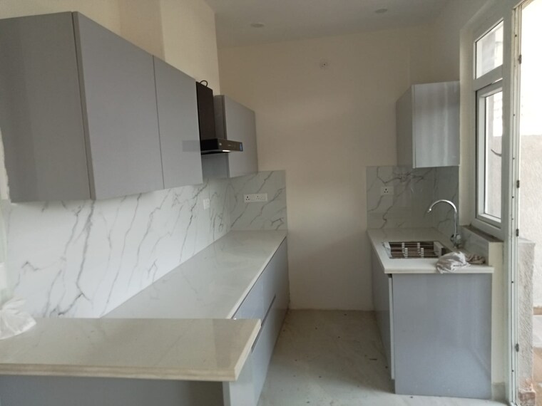 Bathroom, shree-vardhman-victoria 3 Bedroom 1950 Sq.Ft. Apartment In Sector 70 Gurgaon 8291336