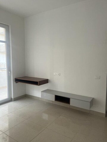 Room in 3 BHK Apartment at SS The Leaf, Sector 85 – for Sale