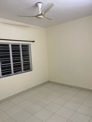 Room in 1 BHK Apartment at Kumar Samruddhi Society, Vishrantwadi – for Rent