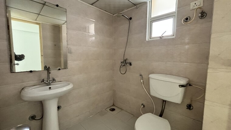 Bathroom, paramount-emotions 3 Bedroom 1160 Sq.Ft. Apartment In Sector 1 Greater Noida Greater Noida 8291390
