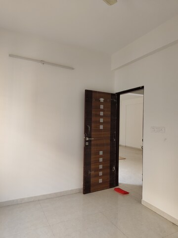 Room in 2 BHK Apartment at Halasuru – for Rent