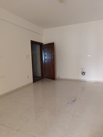 Room in 2 BHK Apartment at Halasuru – for Rent