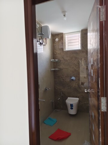 Bathroom in 2 BHK Apartment at Halasuru – for Rent