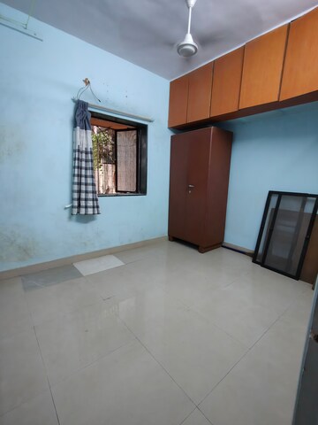 1.5 BHK Apartment For Rent in Dudhsagar Apartment, Goregaon East