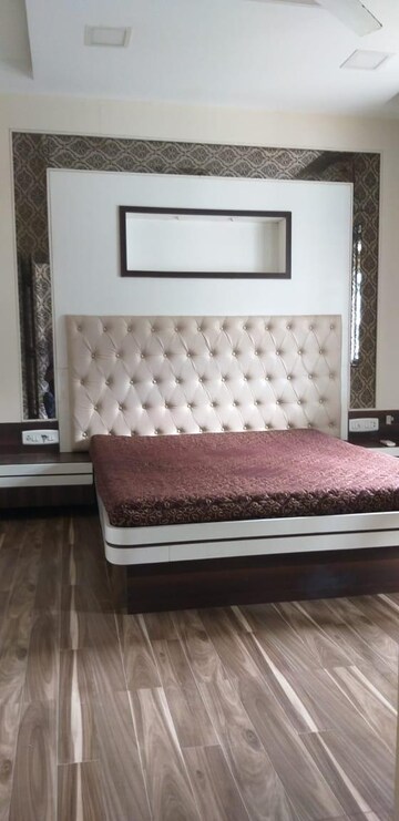 Bedroom in 1 BHK Apartment at Andheri West – for Rent