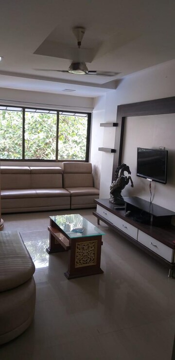 Living Room in 1 BHK Apartment at Andheri West – for Rent