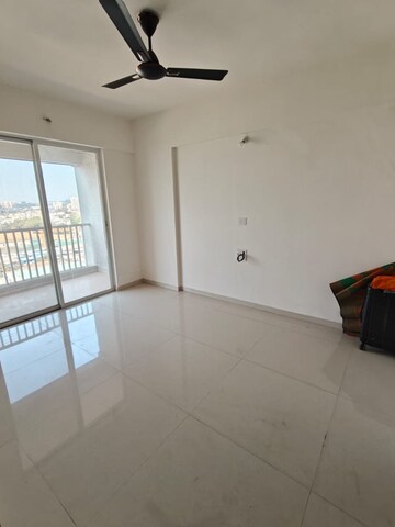 Room in 2 BHK Apartment at Sukhwani Hermosa Casa, Mundhwa – for Rent