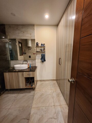 Kitchen in 5 BHK Villa at Orchid Petals, Sector 49 – for Rent
