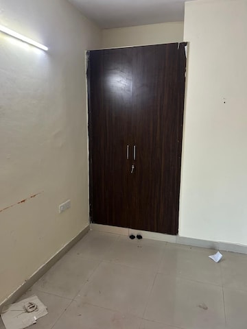 Bedroom in 3 BHK Apartment at Aims Golf Avenue I, Sector 75 – for Rent
