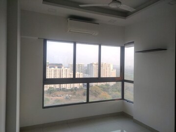 Room in 2 BHK Apartment at The Wadhwa The Address, Ghatkopar West – for Rent