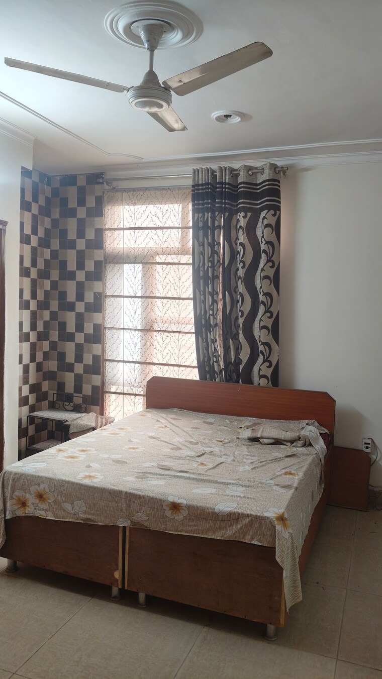 Bedroom, ambala highway 6 Bedroom 235 Sq.Yd. Independent House In Ambala Highway Zirakpur 8291493