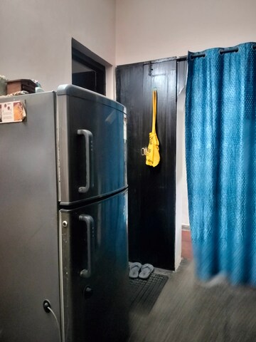 Furnished Amenities in 1 RK Apartment at Sarita Vihar – for Rent