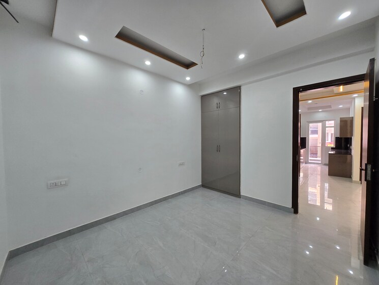 Room, sector 20 3 Bedroom 1400 Sq.Ft. Apartment In Sector 20 Panchkula 8291580