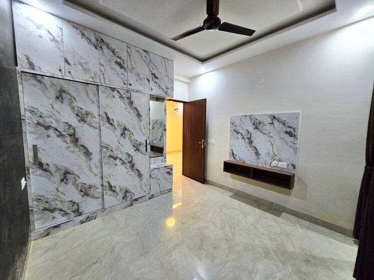 Room, sector 20 3 Bedroom 1400 Sq.Ft. Apartment In Sector 20 Panchkula 8291599
