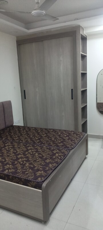 Bedroom in 1 BHK Builder Floor at Saurabh Niwas, Sector 40 – for Rent