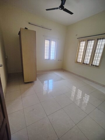 Room in 3 BHK Apartment at Aakar Residency RT Nagar, Rt Nagar – for Rent