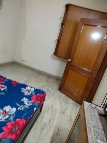 Bedroom in 2 BHK Builder Floor at Safdarjang Enclave – for Rent