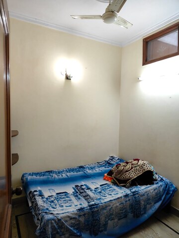 Bedroom in 2 BHK Builder Floor at Safdarjang Enclave – for Rent