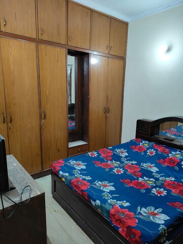 Bedroom in 2 BHK Builder Floor at Safdarjang Enclave – for Rent