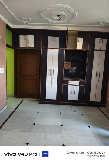 Room in 2 BHK Builder Floor at Arjun Nagar – for Rent