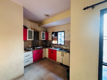 Room in 3 BHK Apartment at MSX Alpha Homes, Alpha 1 Greater Noida – for Sale