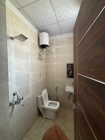 Bathroom in 1 RK Builder Floor at Greenwood City, Sector 40 – for Rent