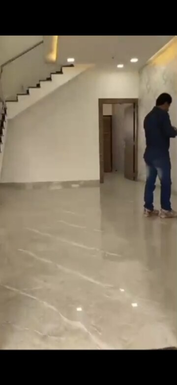 Room in 3 BHK Villa at Mansarovar – for Sale