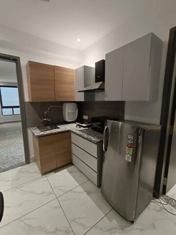 Kitchen in 1 BHK Builder Floor at DLF Star Mall, Sector 30 – for Rent
