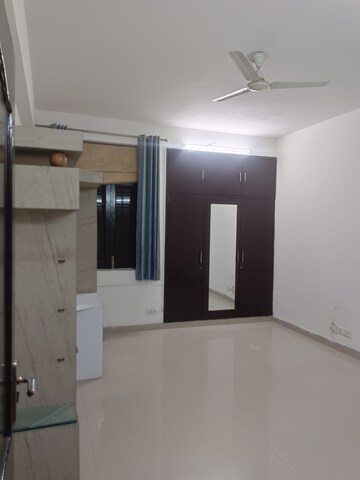 Kitchen in 3.5 BHK Villa at RWA Apartments Sector 50, Sector 50 – for Rent