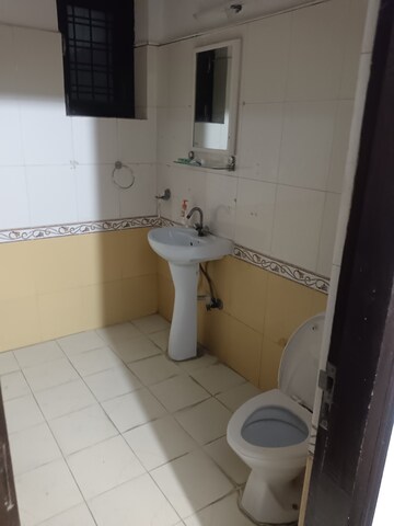 Bathroom in 3.5 BHK Villa at RWA Apartments Sector 50, Sector 50 – for Rent