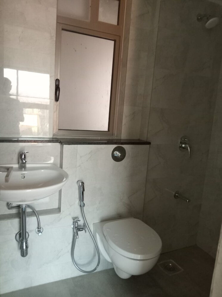 Bathroom, sheth-irene 1 Bedroom 468 Sq.Ft. Apartment In Malad West Mumbai 8291692